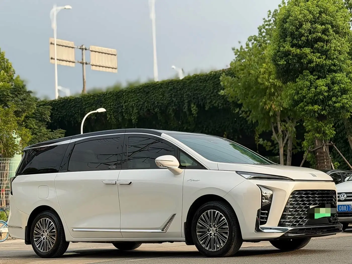 Buick GL8 New Energy 2024 — Şəkil 3/20