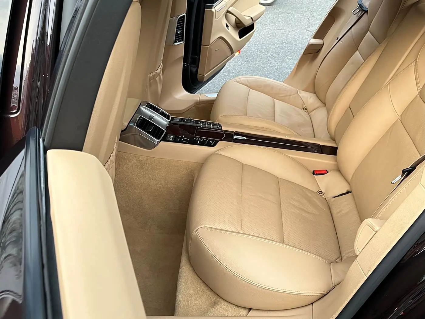 Porsche Panamera 2012 — ფოტო 17/20