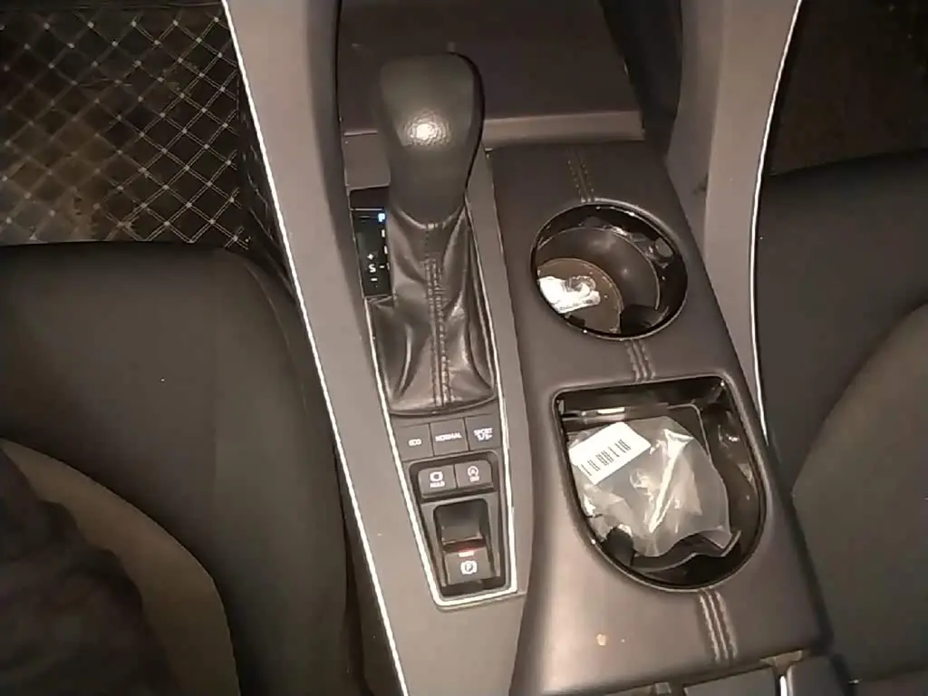 Toyota Avalon 2019 — Фото 14/20