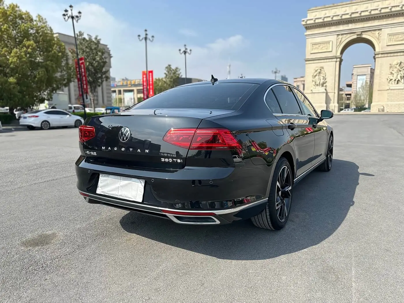 Volkswagen Magotan 2021 — Photo 17/17