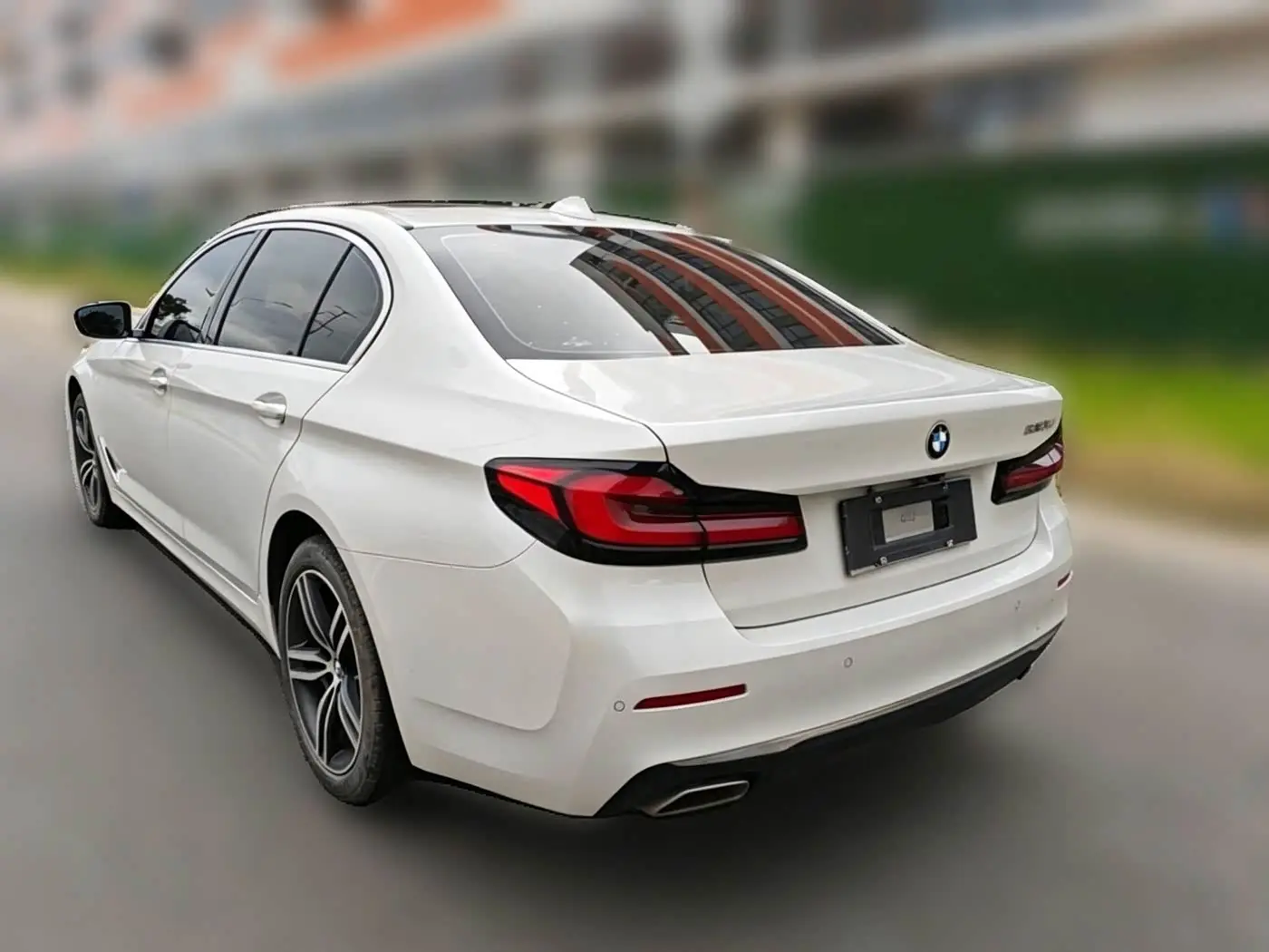 BMW 5 Series 2020 — Фото 8/10