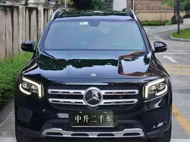 Mercedes-Benz GLB 2021 — Фото 3/10