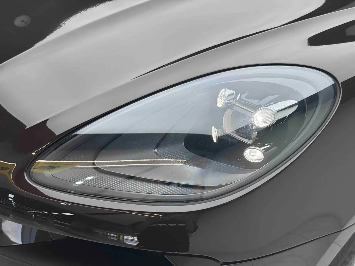 Porsche Macan 2021 — Photo 4/16