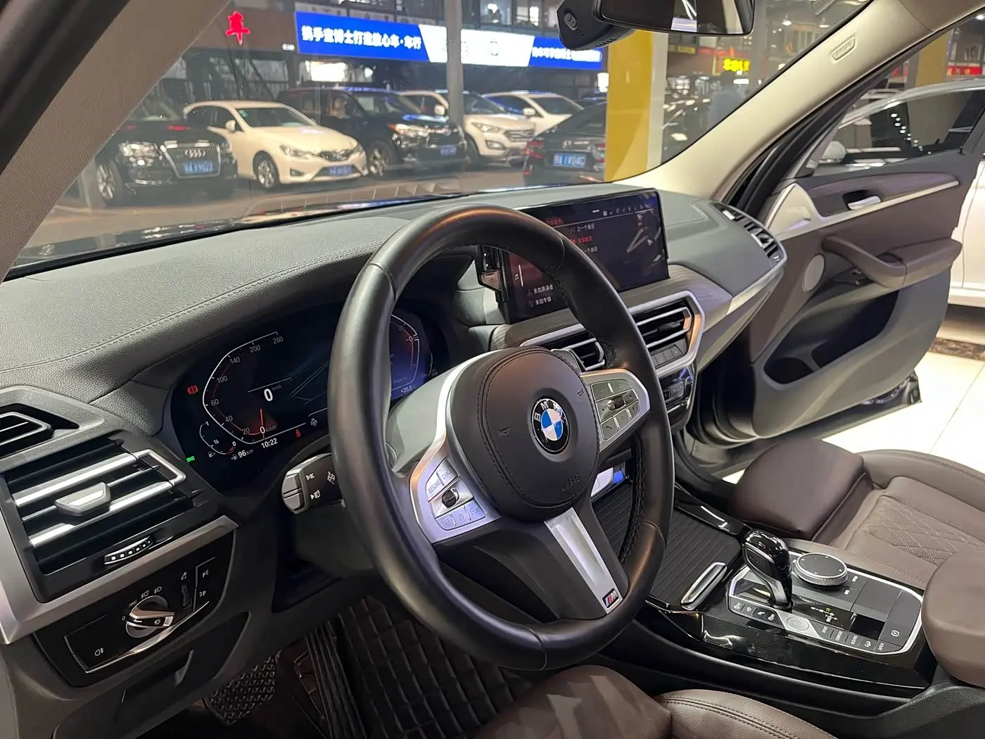 BMW X3 2023 — Фото 10/20