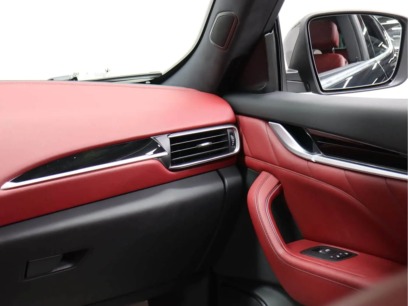 Maserati Levante 2019 — Photo 16/20