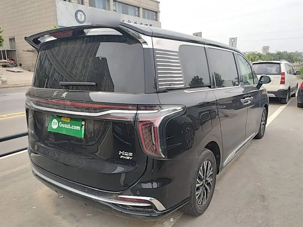 Hongqi HQ9 PHEV 2024 — Şəkil 7/20