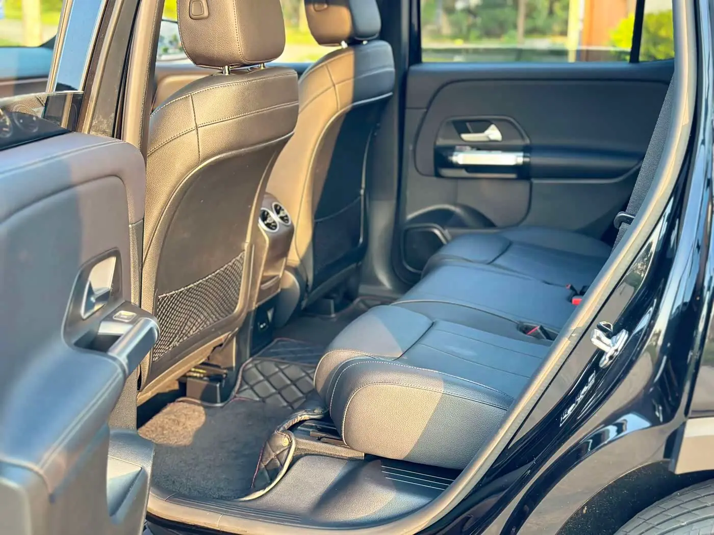 Mercedes-Benz GLB 2021 — Фото 12/18