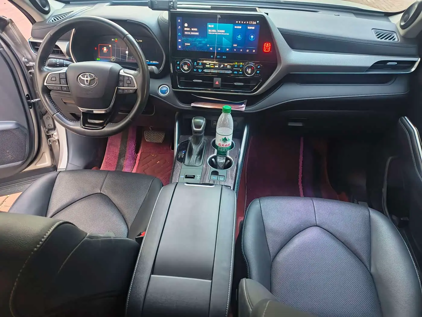 Toyota Highlander 2021 — Photo 20/20