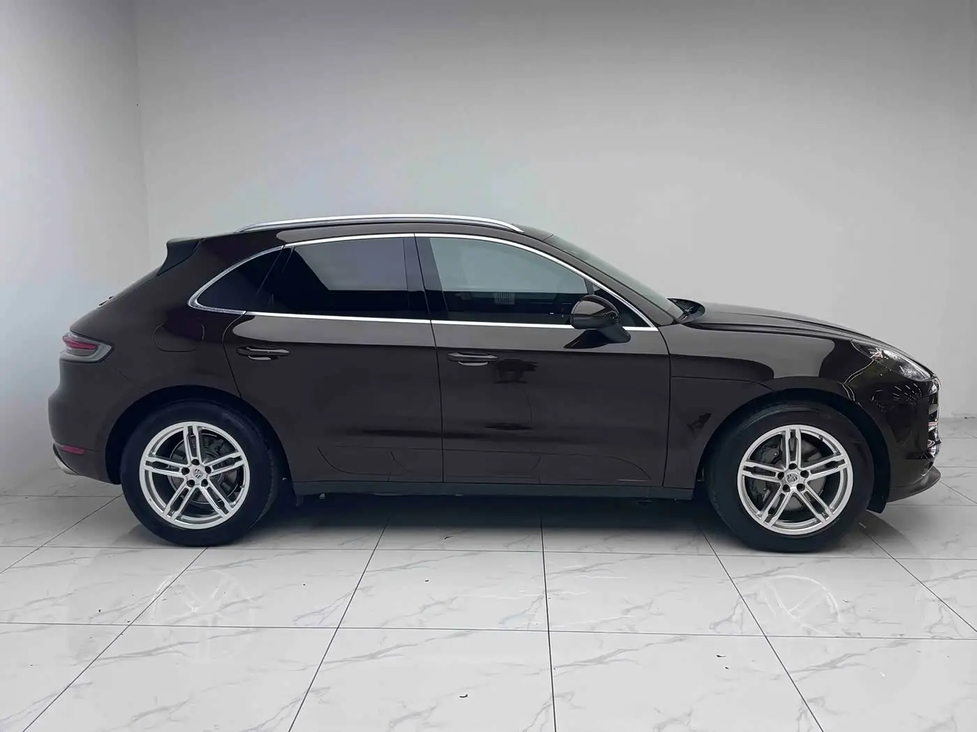 Porsche Macan 2021 — Photo 16/16