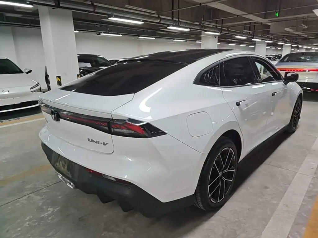 Changan UNI-V iDD 2025 — Şəkil 7/20