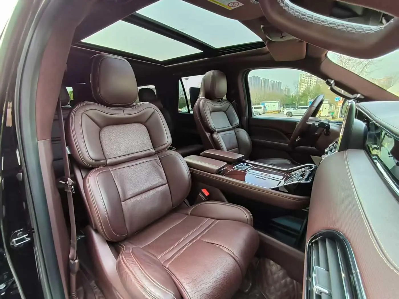 Lincoln Navigator 2021 — Şəkil 5/20