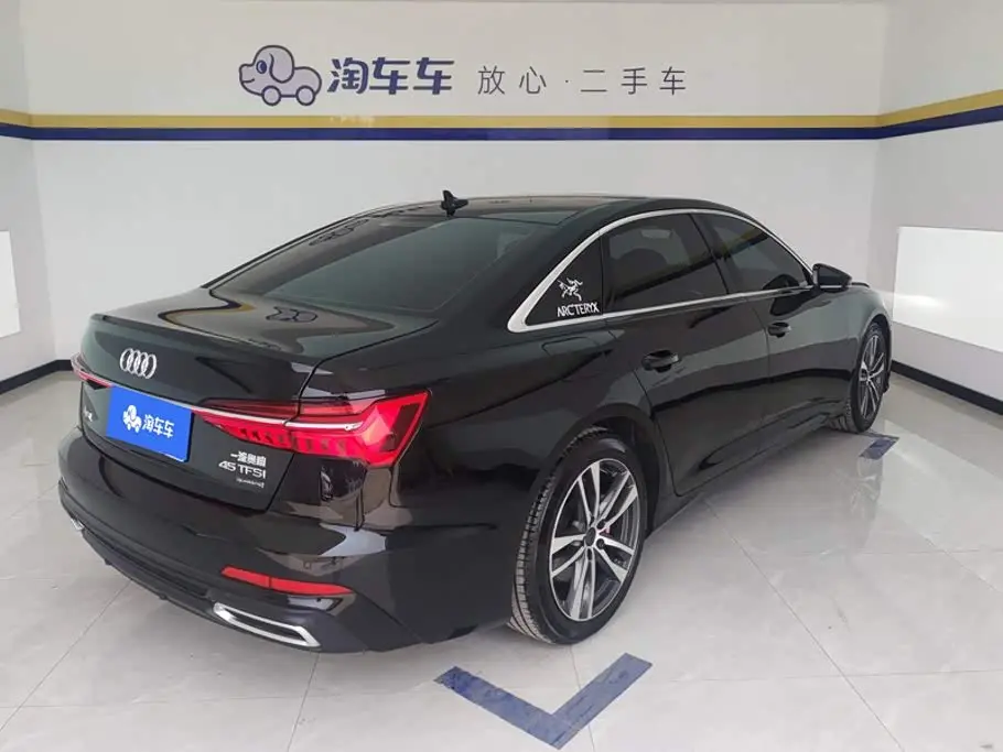 Audi A6L 2021 — Photo 3/16
