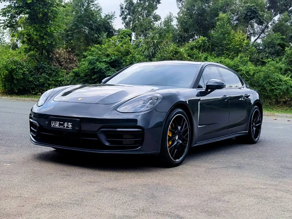 Porsche Panamera, 2022