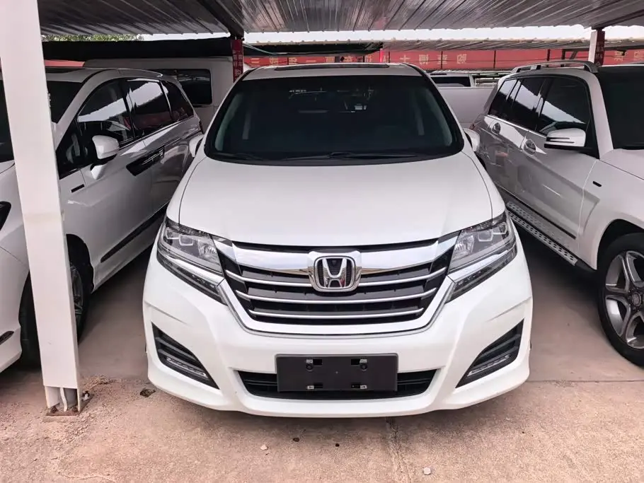 Honda Elysion 2019 — Photo 2/16