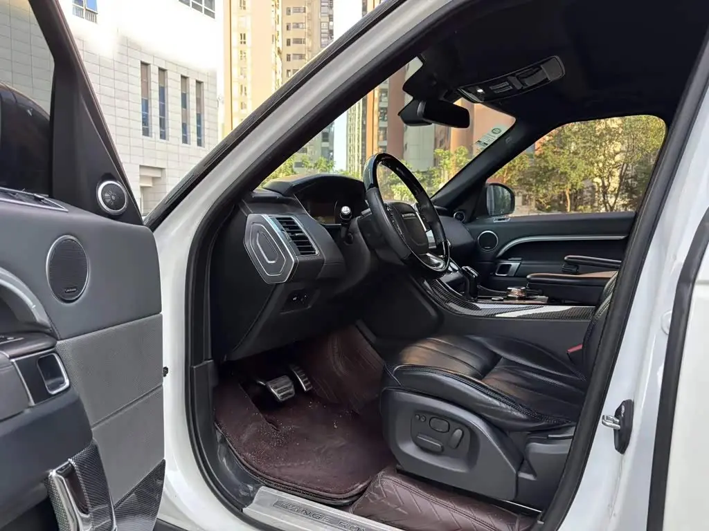 Land Rover Range Rover Sport 2014 — Photo 2/9