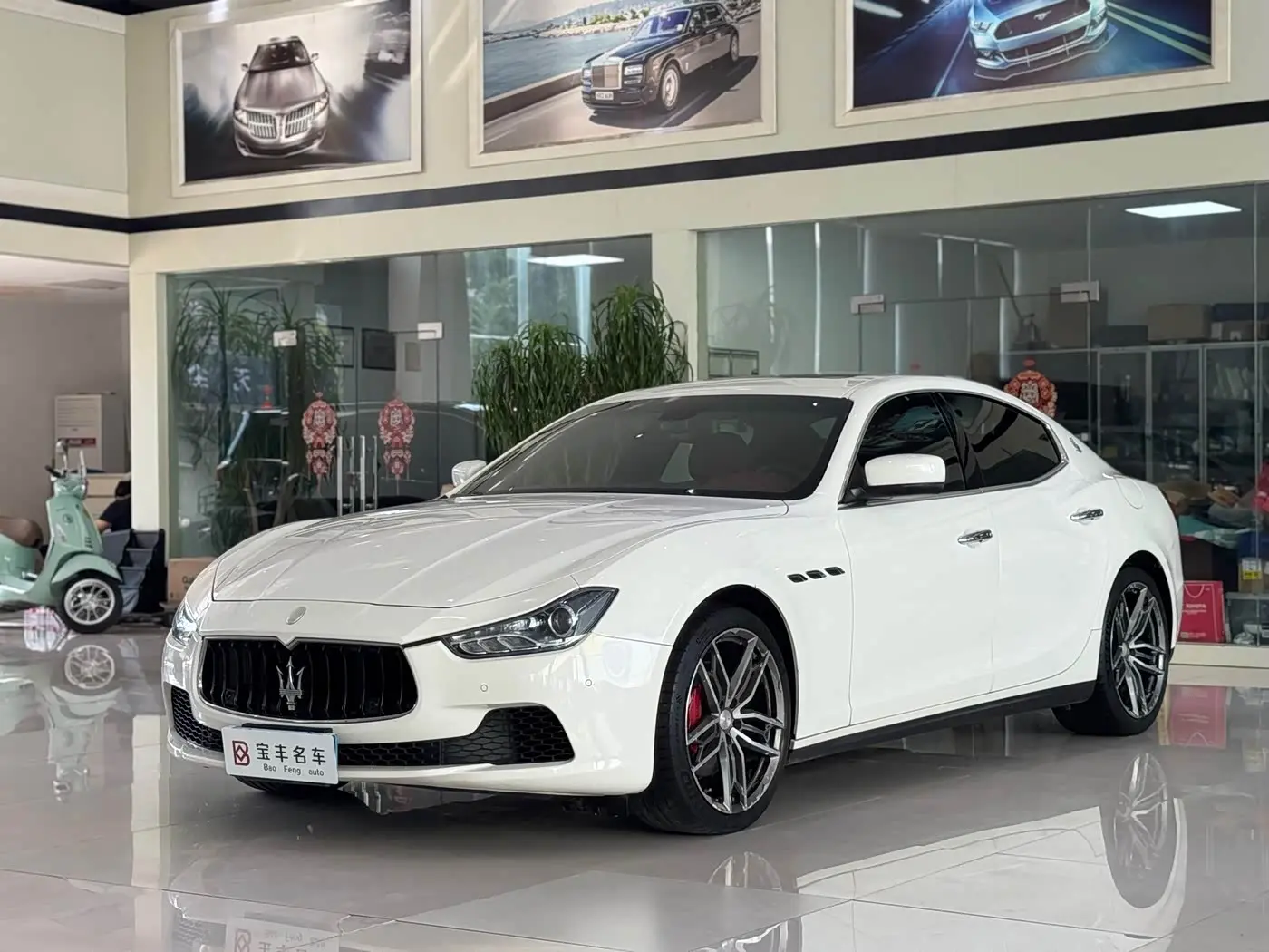 Maserati Ghibli 2016 — Photo 1/16