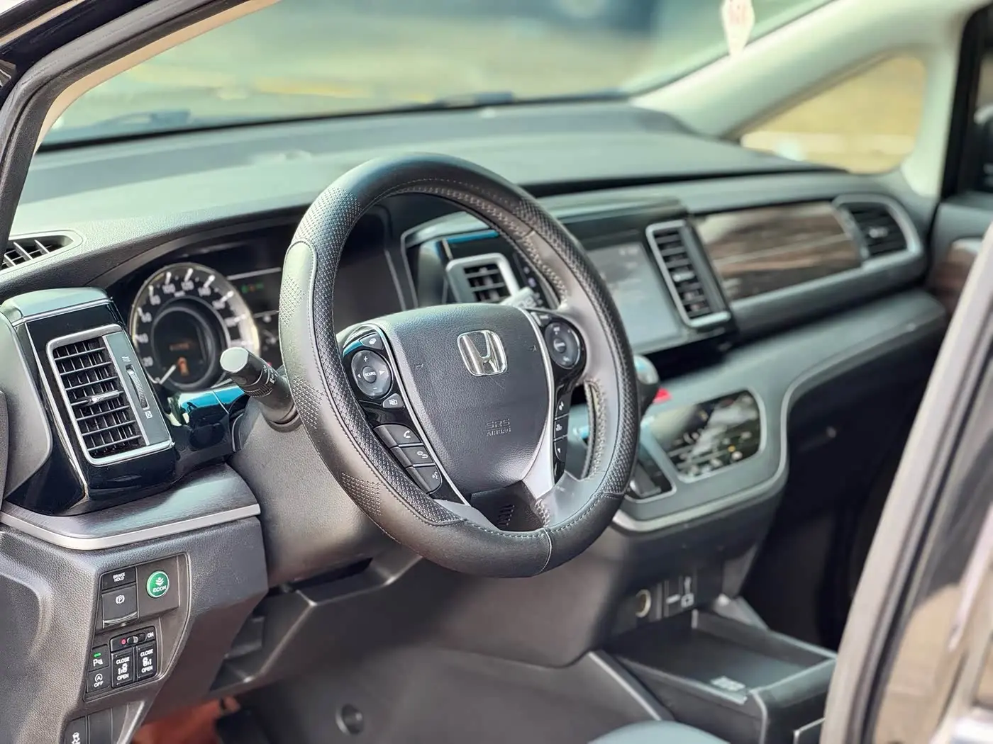 Honda Elysion 2019 — Photo 13/20