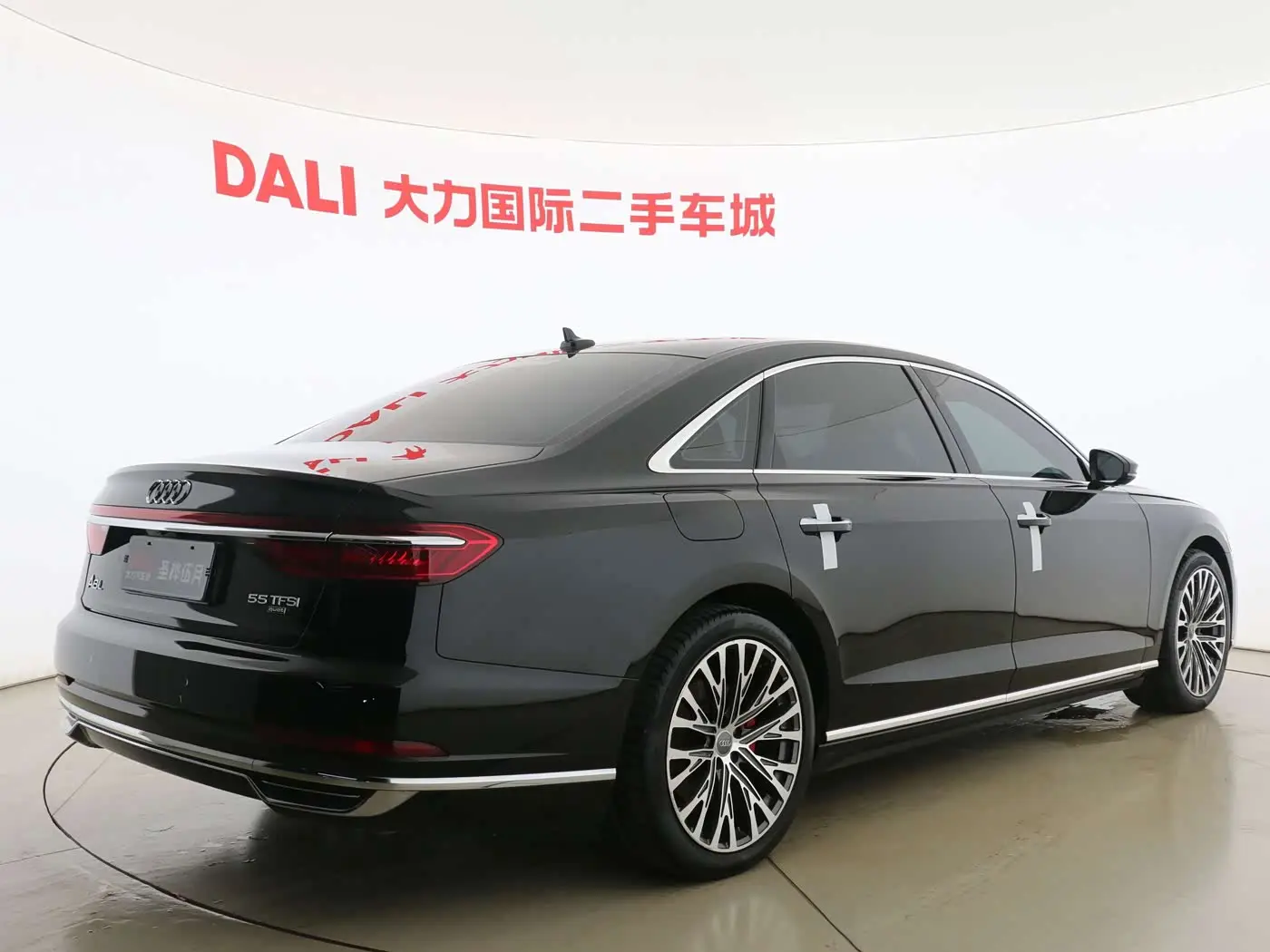 Audi A8 2021 — Photo 14/16