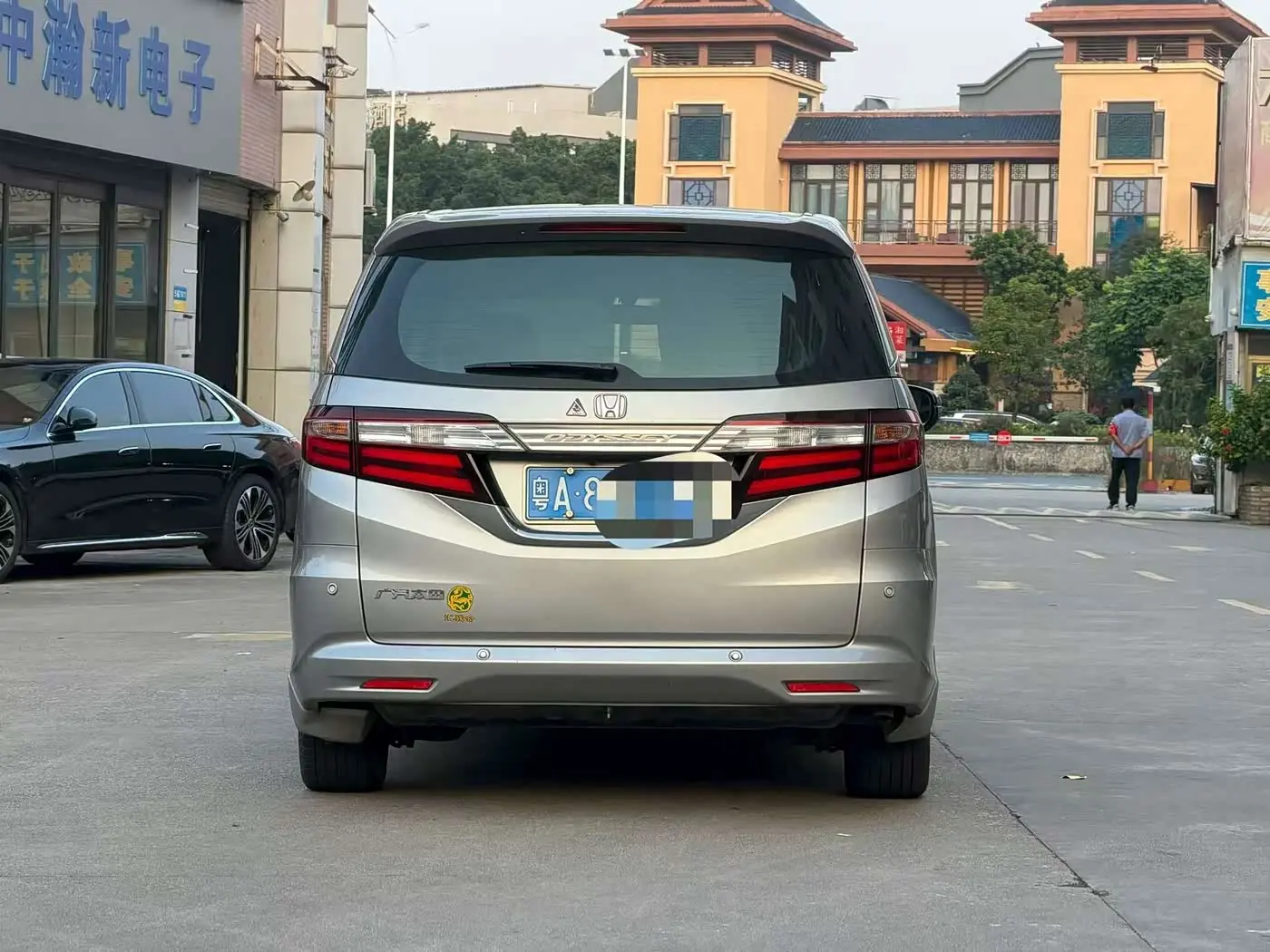 Honda Odyssey 2017 — Şəkil 8/9