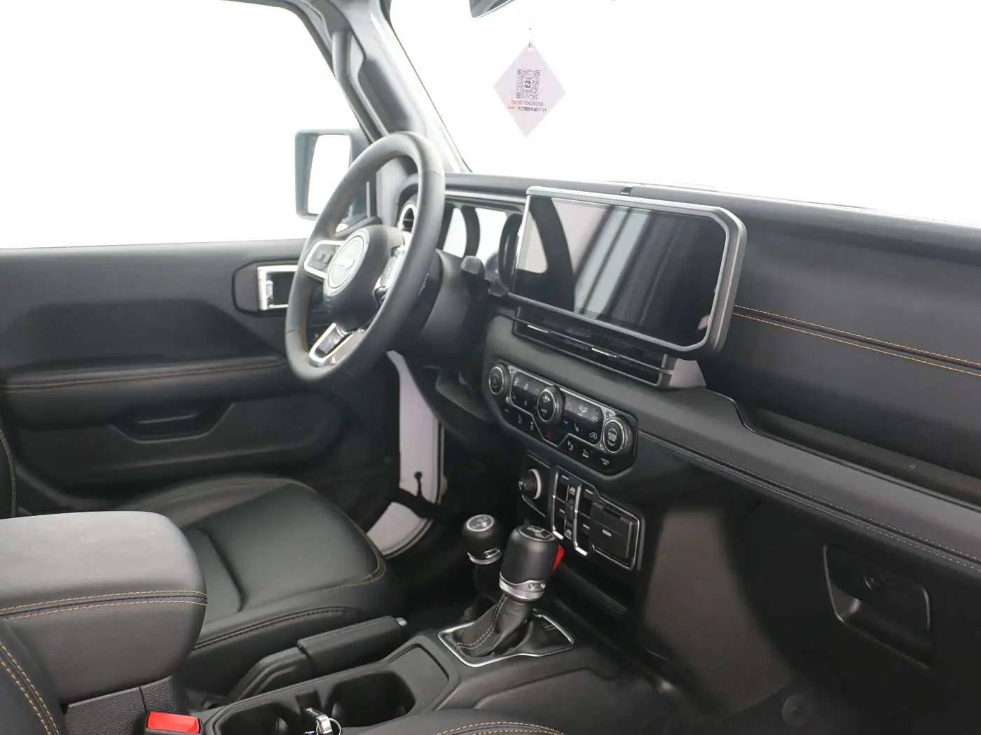 Jeep Wrangler 2024 — Şəkil 8/16