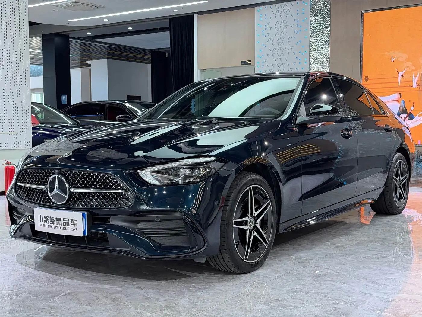 Mercedes-Benz C-Class 2024 — Photo 1/16