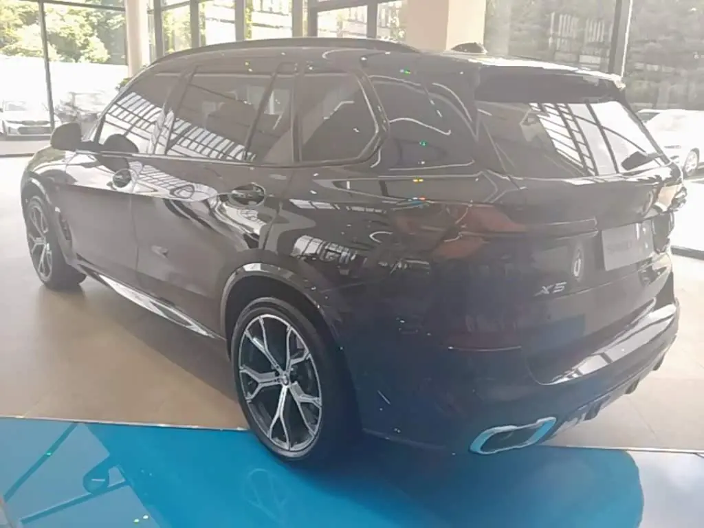 BMW X5 2025 — Photo 5/20