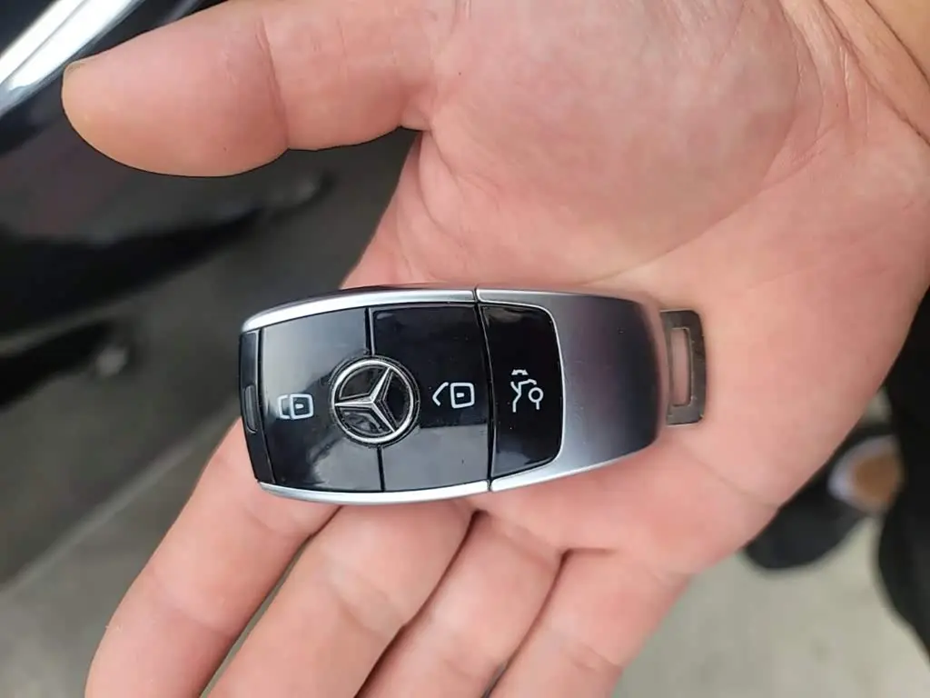 Mercedes-Benz E-Class 2022 — Фото 9/20
