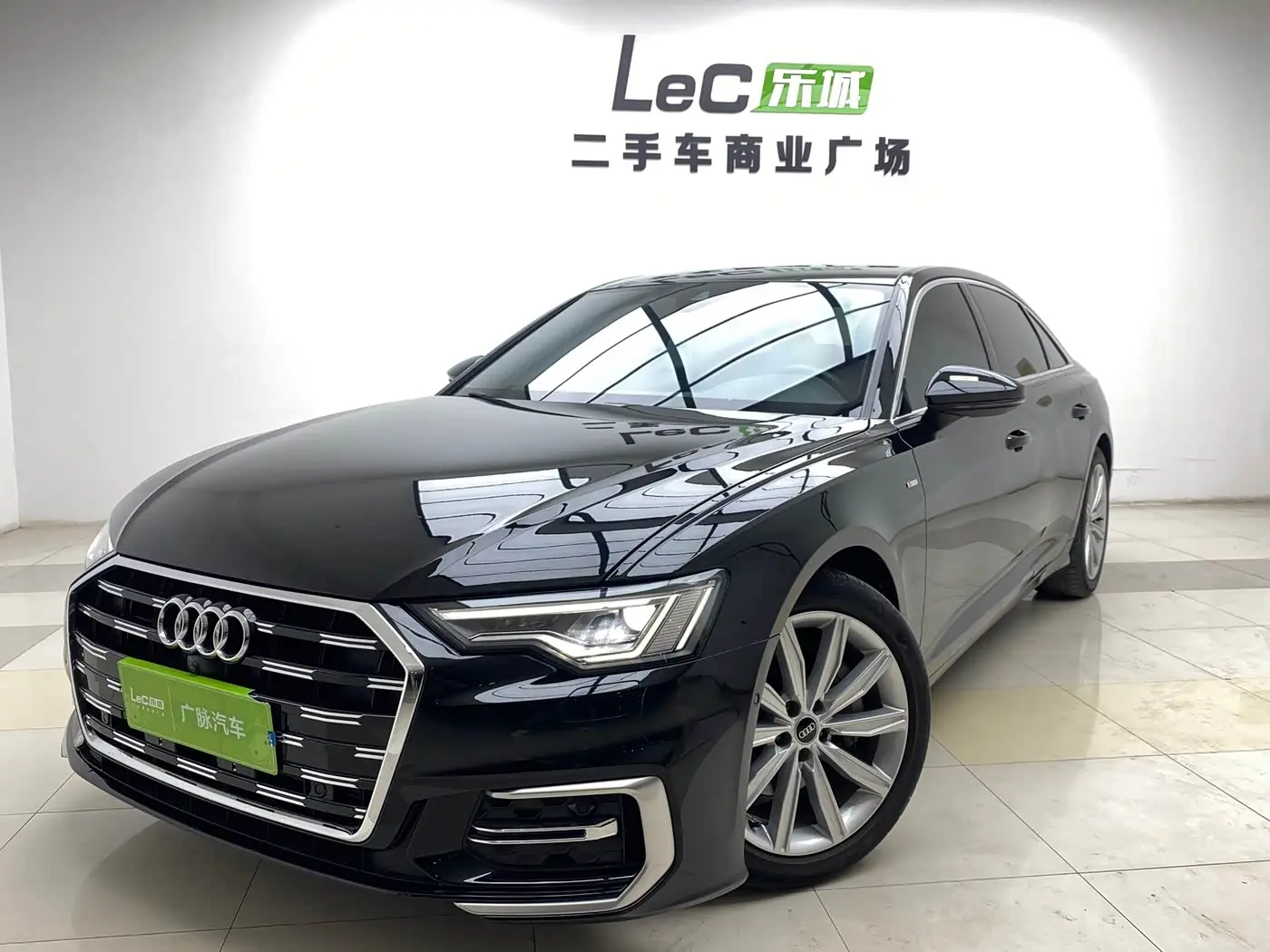 Audi A6L 2024 — Photo 1/12