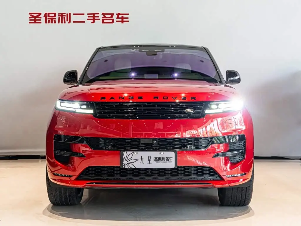 Land Rover Range Rover Sport PHEV 2024 — Photo 2/20