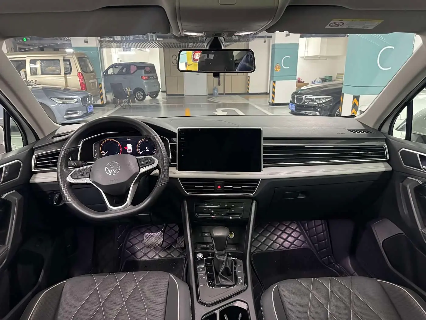Volkswagen Tiguan L 2024 — Şəkil 7/14