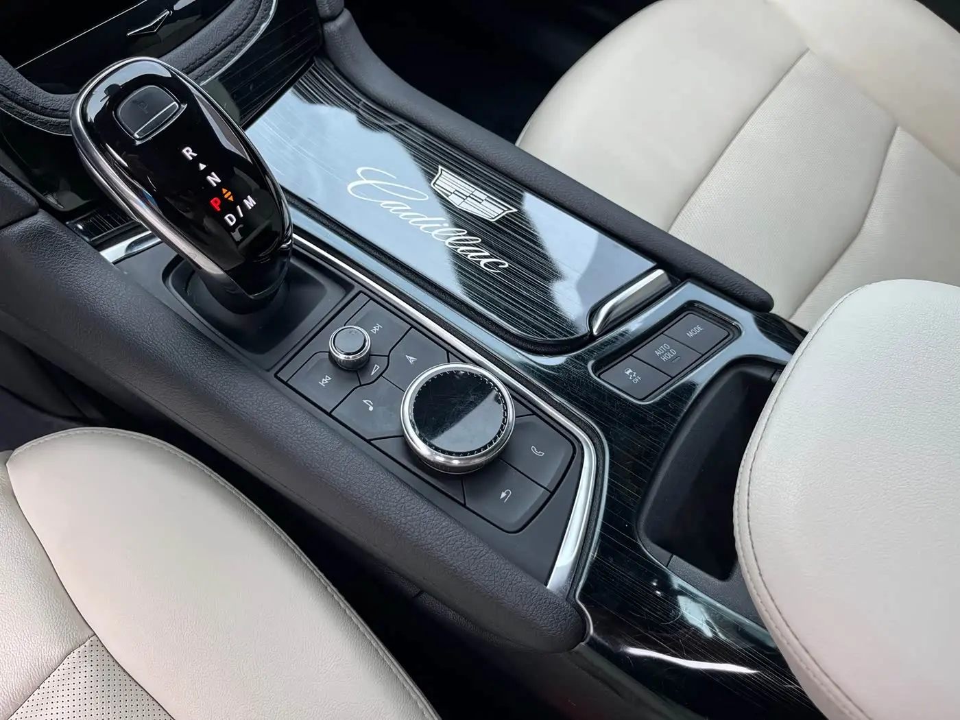 Cadillac XT6 2020 — Фото 14/20