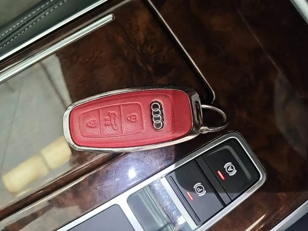 Audi A6L 2020 — Şəkil 9/20