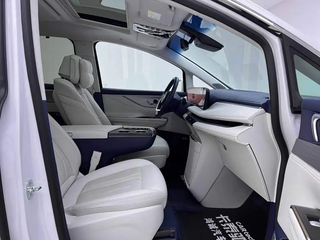 Buick GL8 New Energy 2024 — Şəkil 18/20