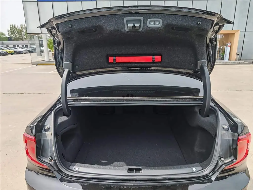 Volvo S90 2024 — Photo 9/20