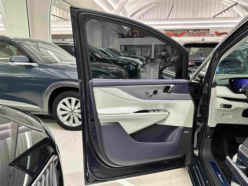 Buick GL8 New Energy 2026 — Photo 19/20