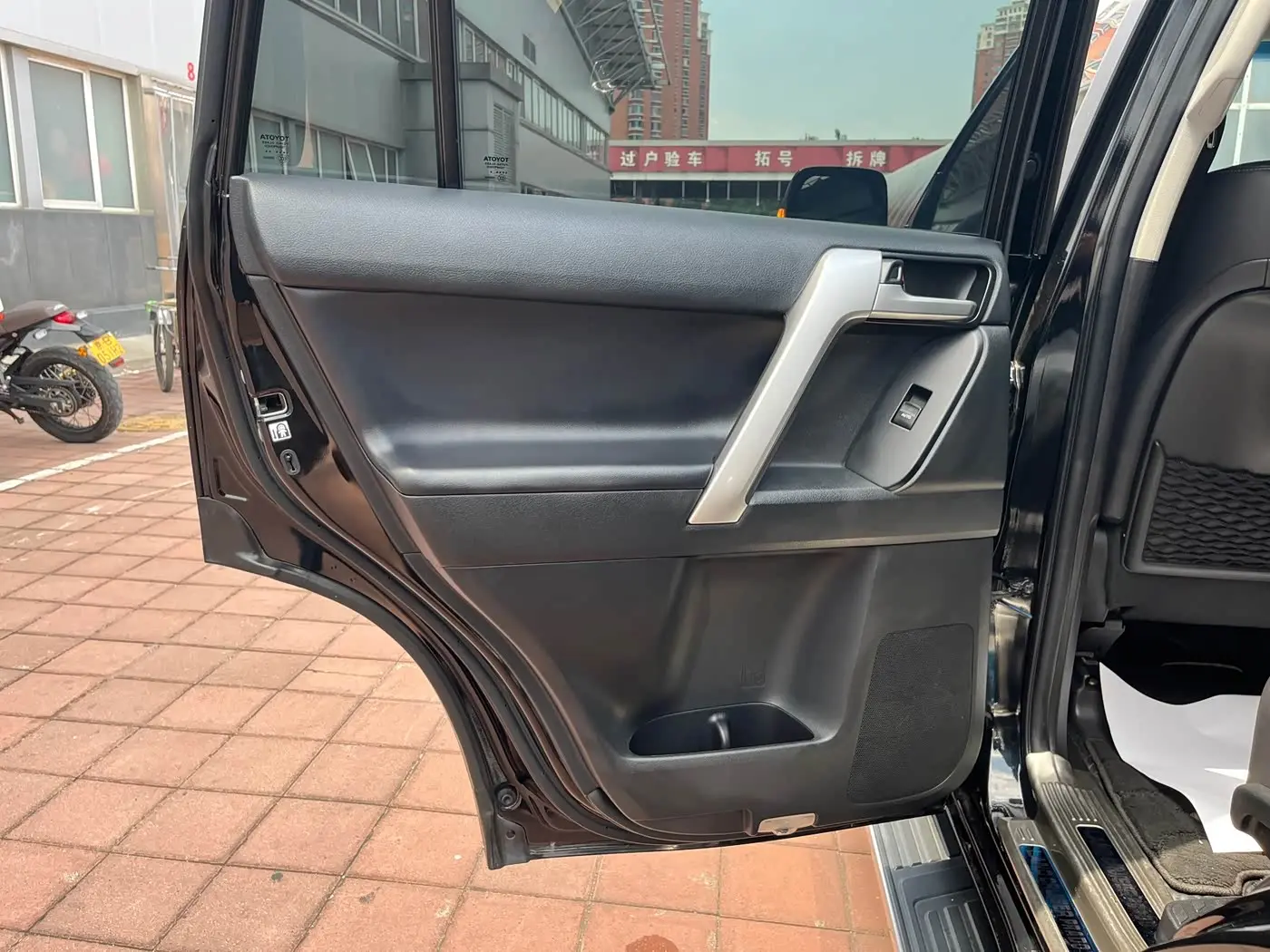 Toyota Prado 2019 — Photo 16/20