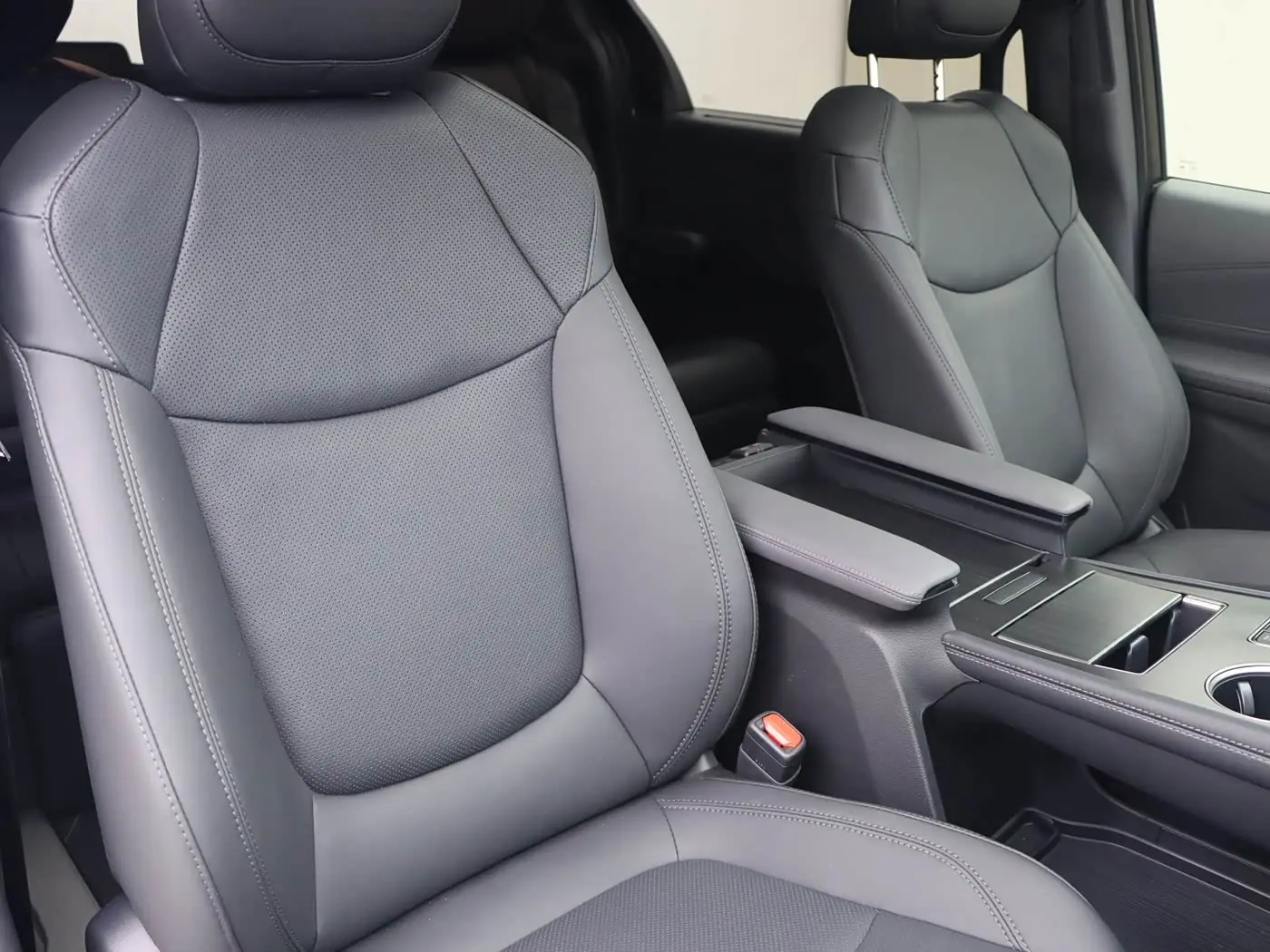 Toyota Sienna 2025 — Photo 10/20
