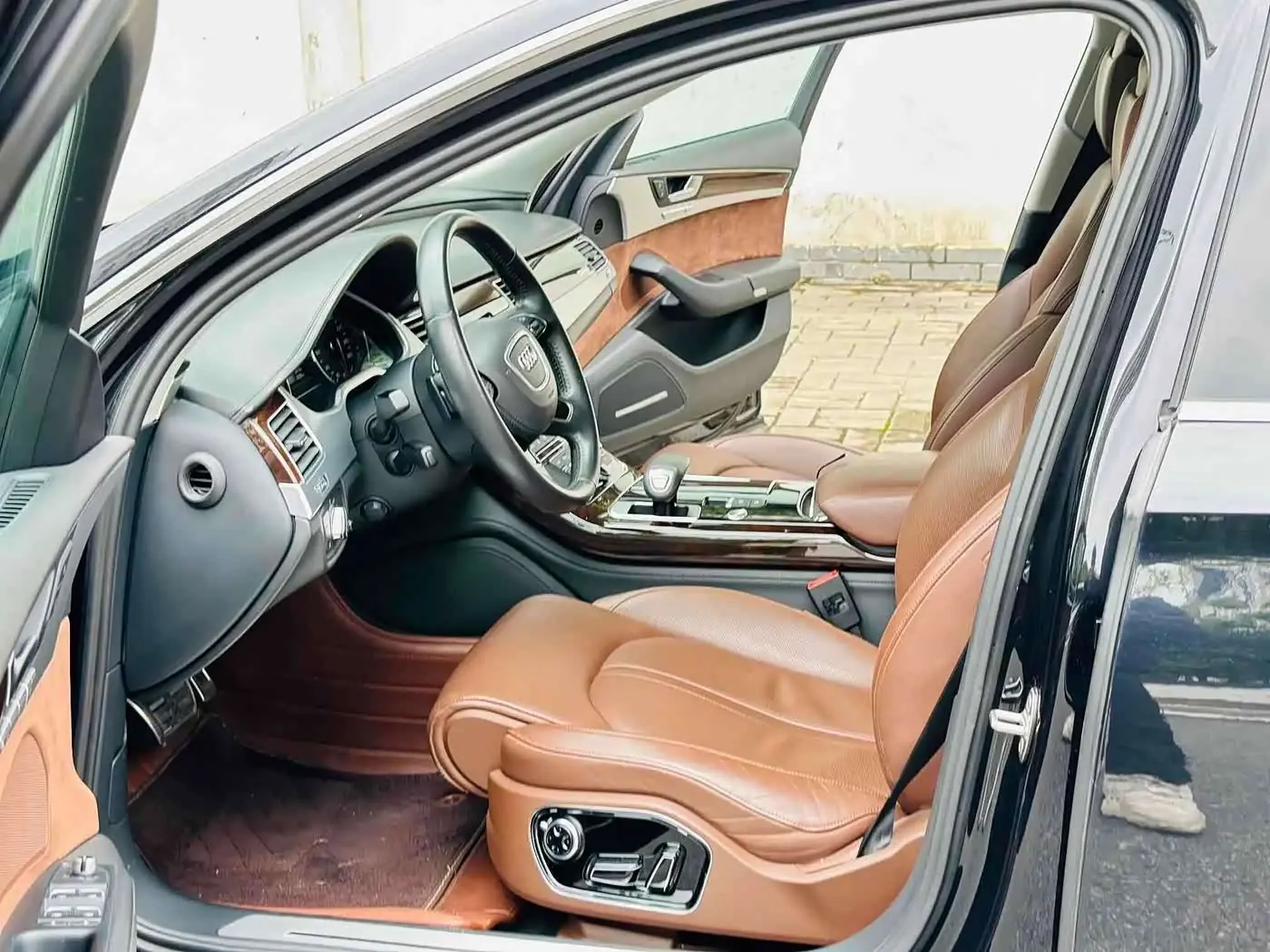 Audi A8 2013 — Photo 5/10