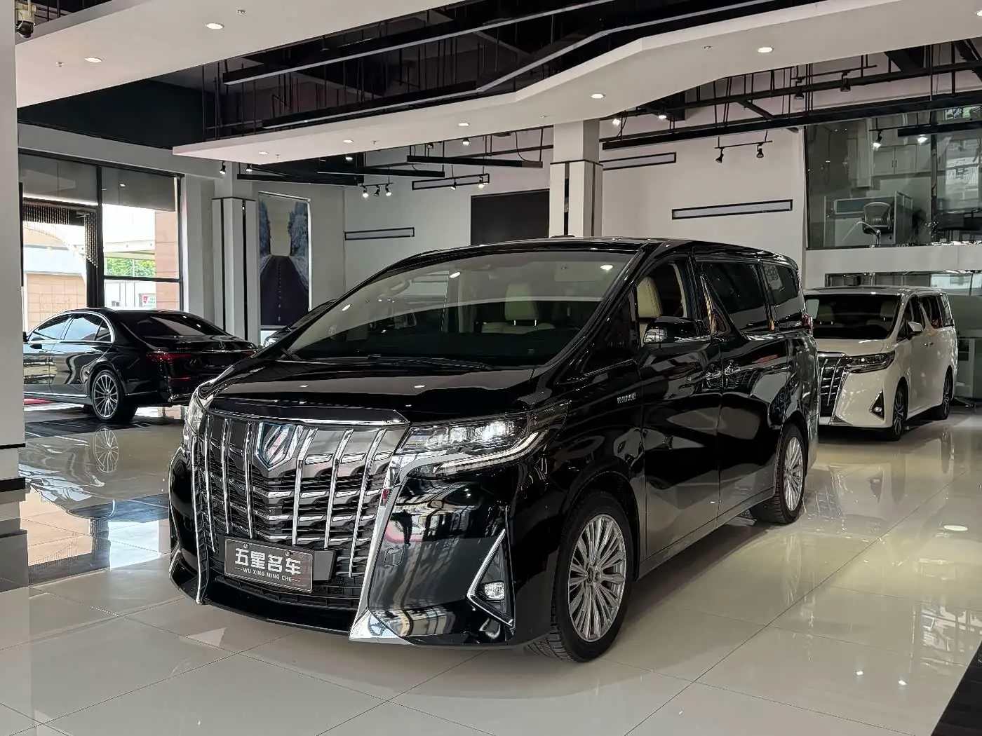 Toyota Alphard, 2020