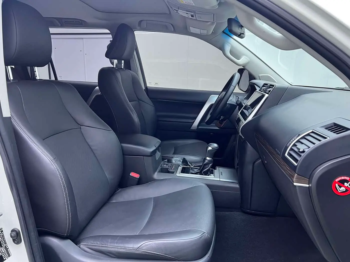 Toyota Prado 2019 — Photo 15/20