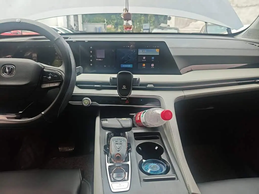 Changan CS75 PLUS 2024 — Фото 13/20
