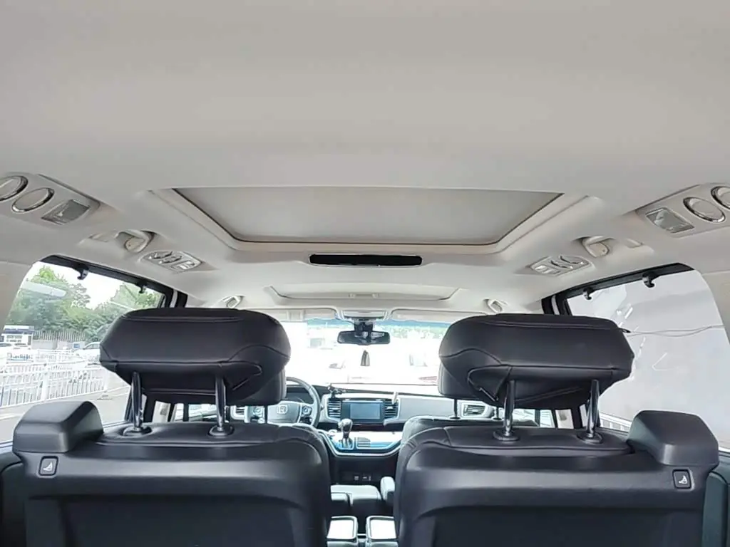 Honda Odyssey 2018 — Şəkil 18/20