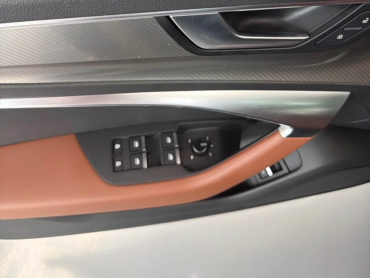 Audi A6L 2020 — Photo 15/20