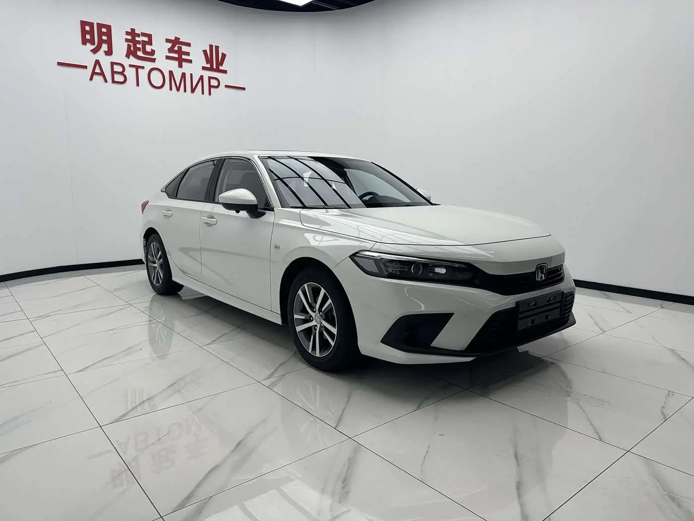 Honda Civic 2023 — Şəkil 3/18