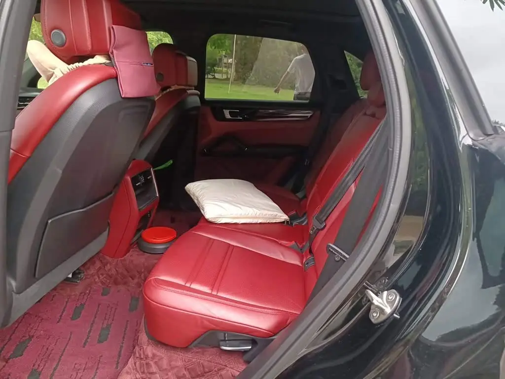 Porsche Cayenne 2020 — Şəkil 18/20
