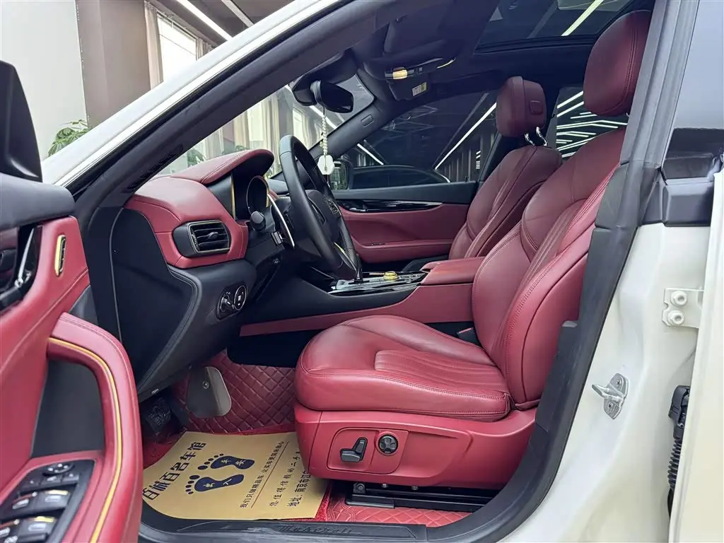 Maserati Levante 2019 — Photo 9/17