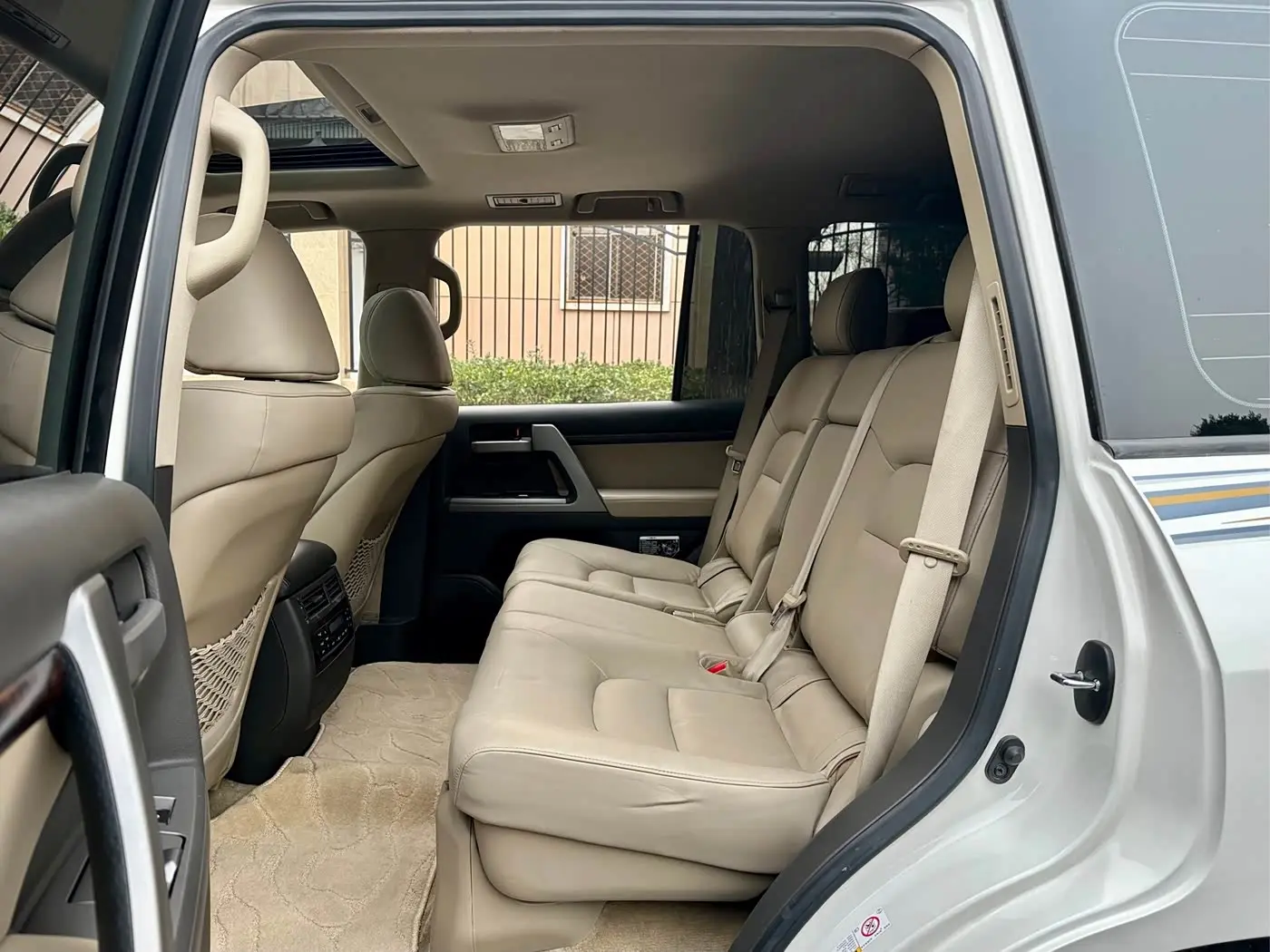 Toyota Land Cruiser 2008 — Photo 11/17