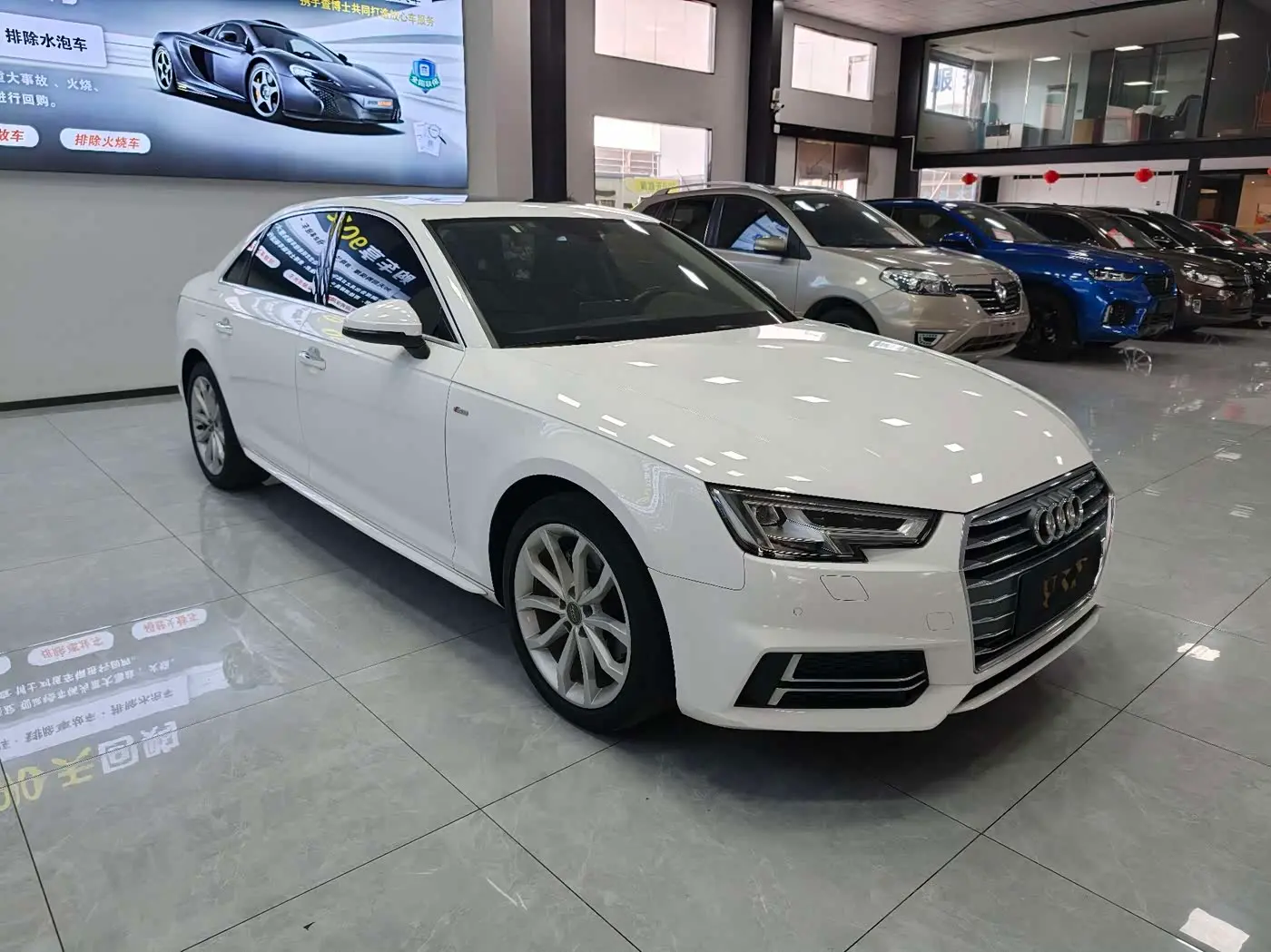 Audi A4L 2018 — Фото 3/20