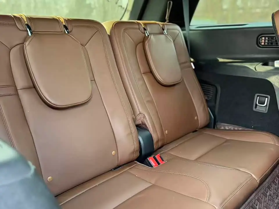 Lincoln Aviator 2021 — Şəkil 8/12