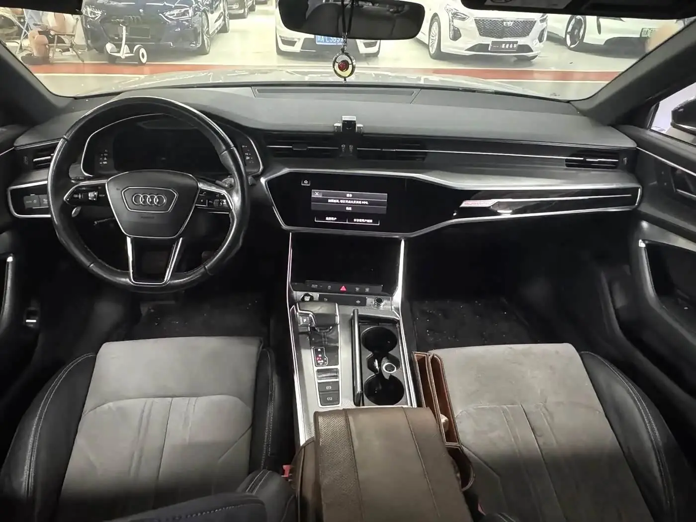 Audi A6L 2023 — Фото 7/7